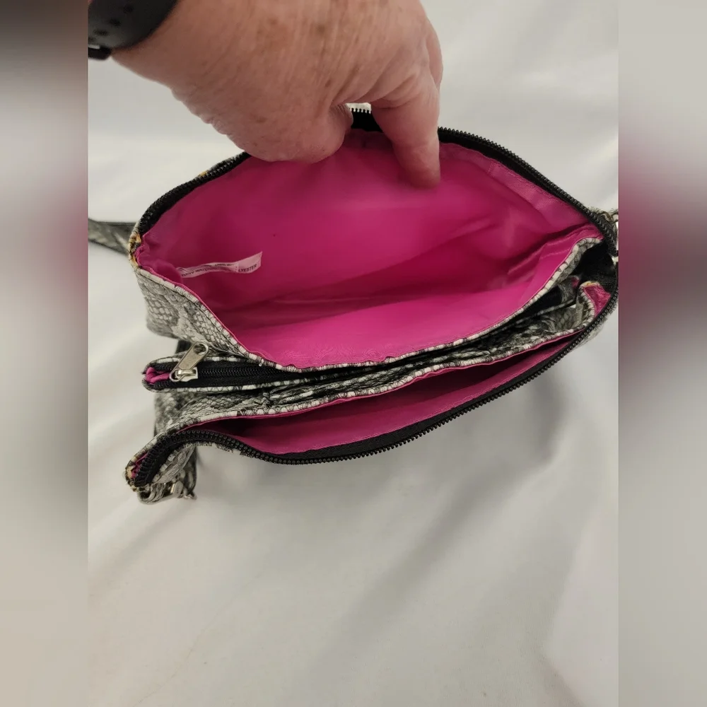 Nicole Miller snap compartment